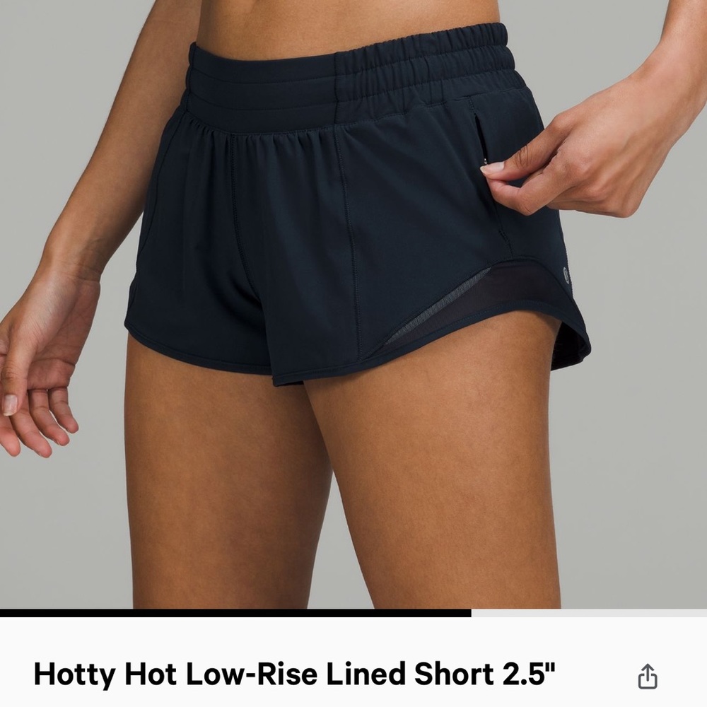 Lululemon Hotty Hot Low Rise Lined Short 2.5” True Navy